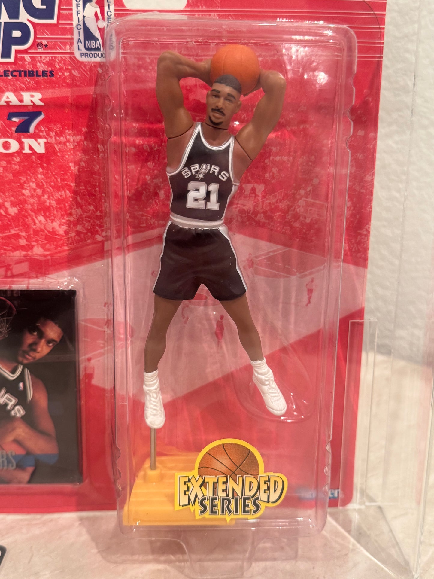 AFA 8.5 Tim Duncan Rookie Starting Lineup (1997 Kenner Extended Series) – Spurs HOF RC Piece